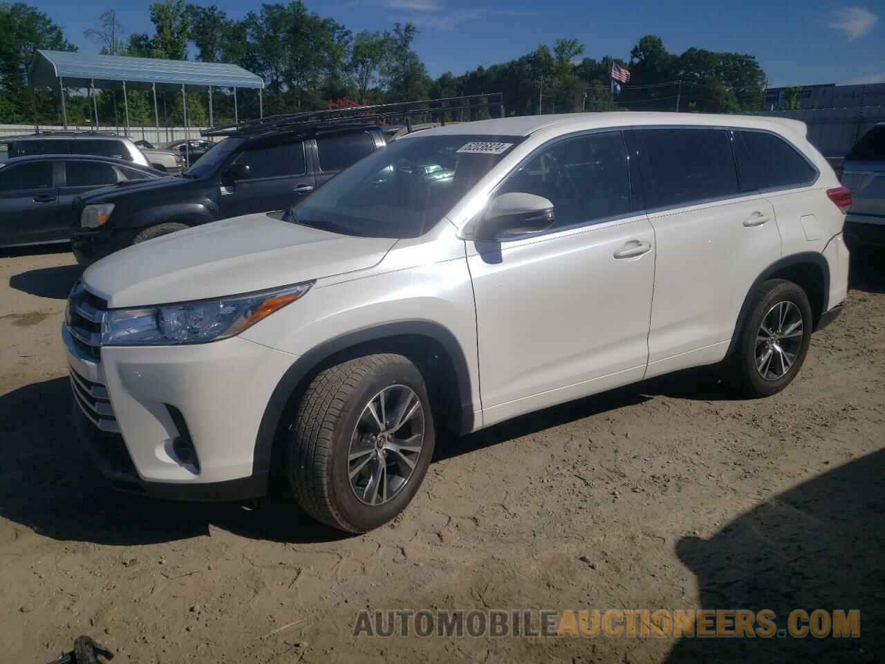 5TDZARFH0HS028217 TOYOTA HIGHLANDER 2017