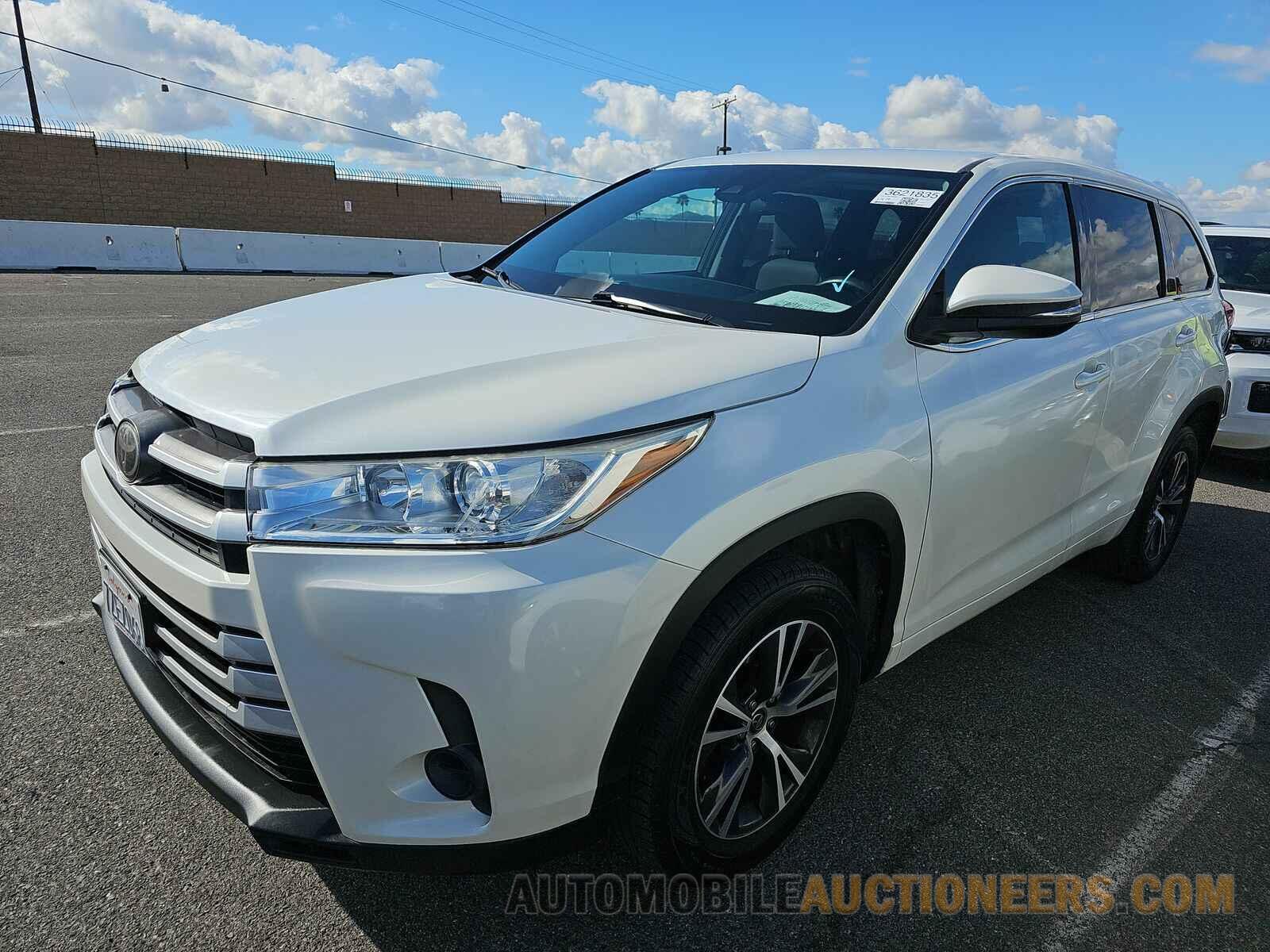 5TDZARFH0HS030291 Toyota Highlander 2017