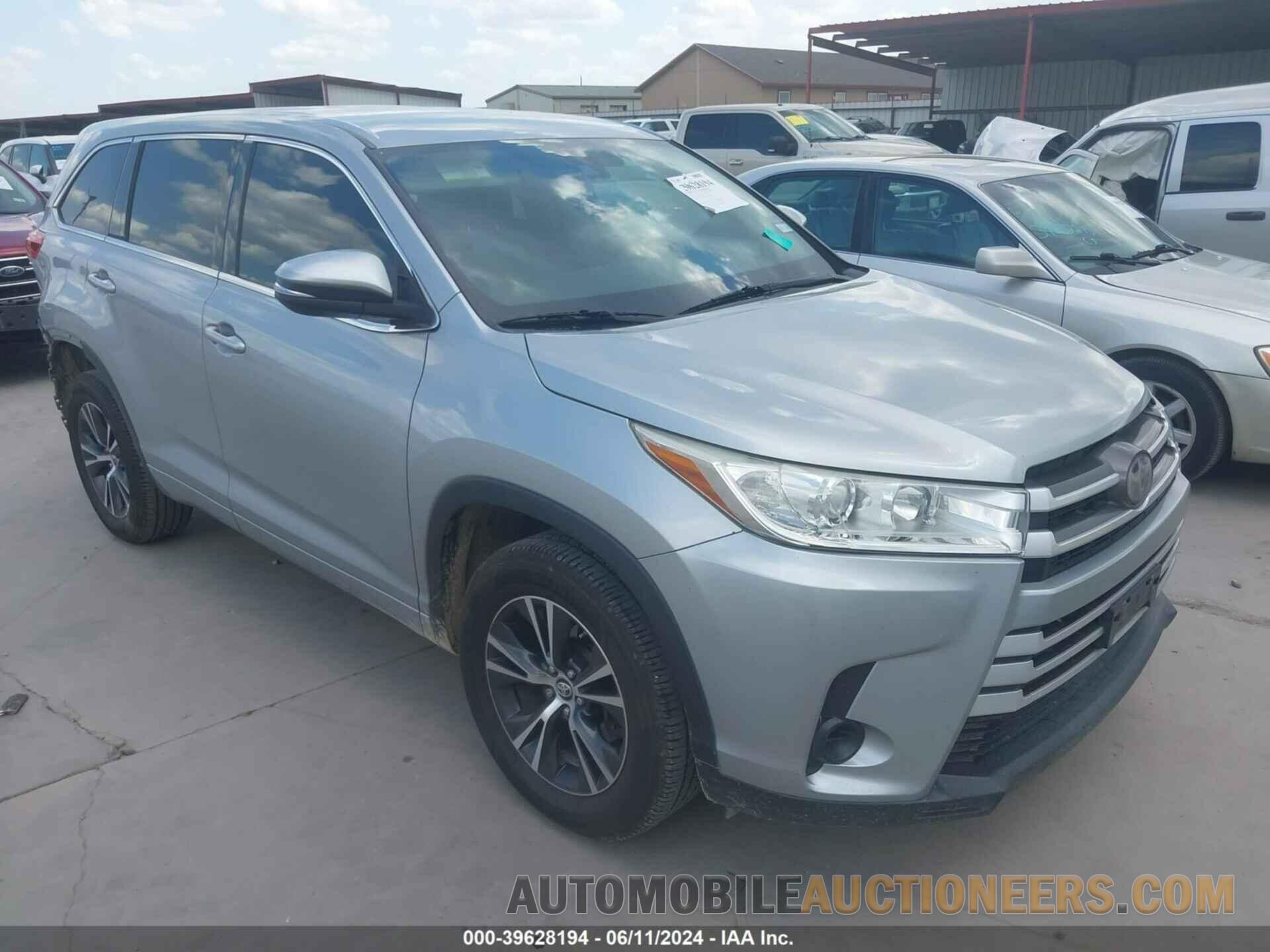 5TDZARFH0HS032736 TOYOTA HIGHLANDER 2017