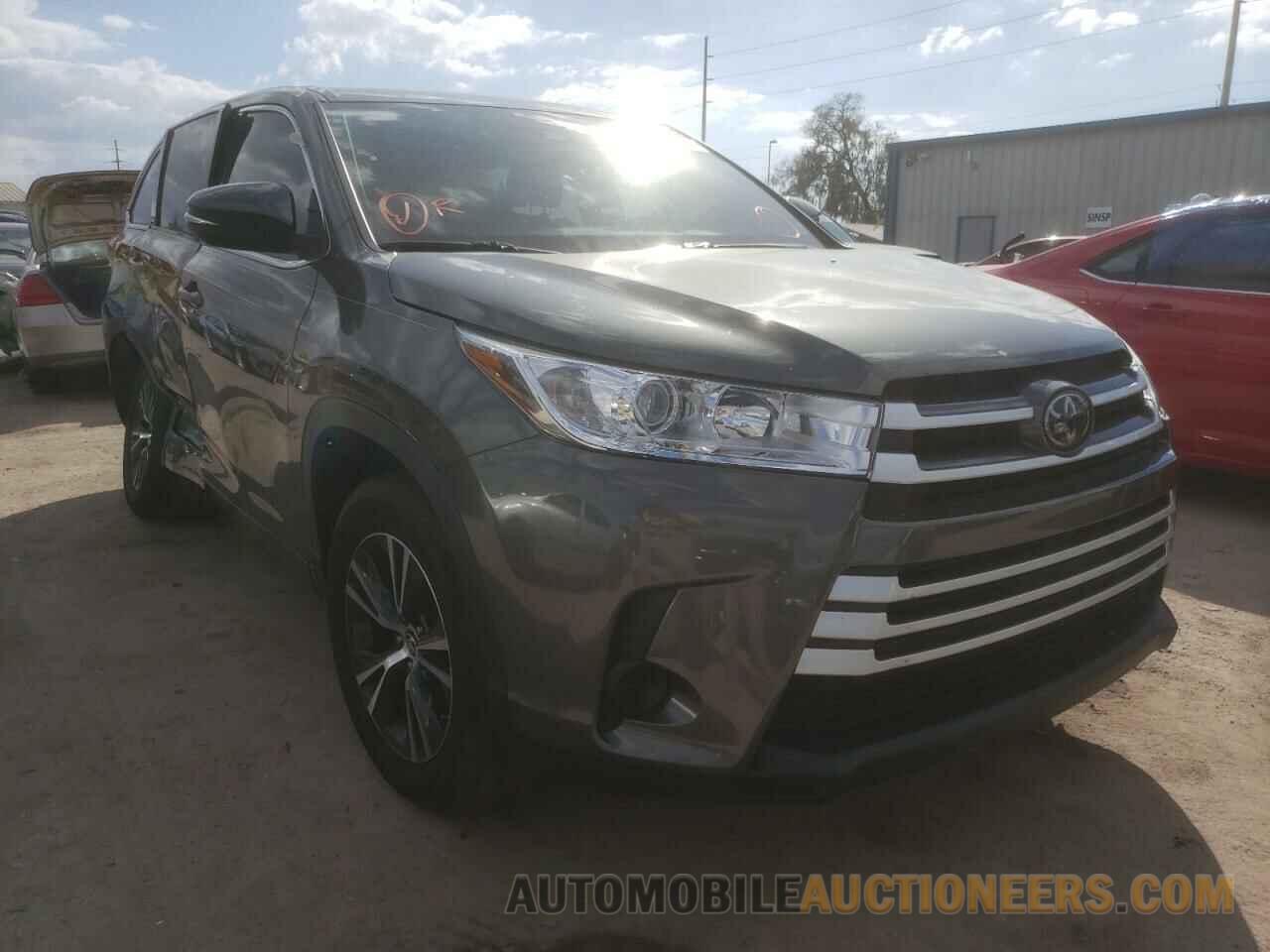 5TDZARFH1HS032731 TOYOTA HIGHLANDER 2017