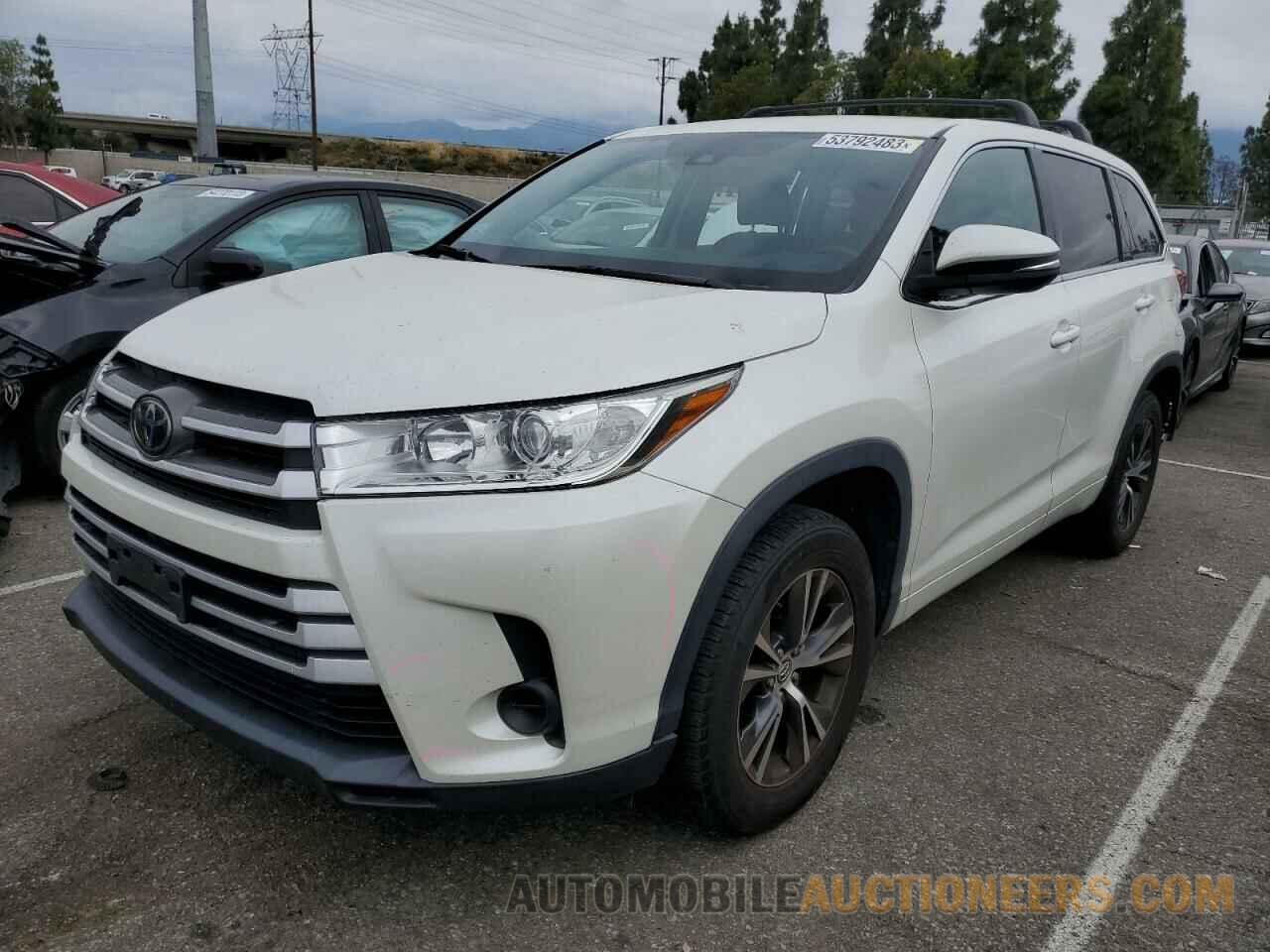 5TDZARFH1JS038065 TOYOTA HIGHLANDER 2018