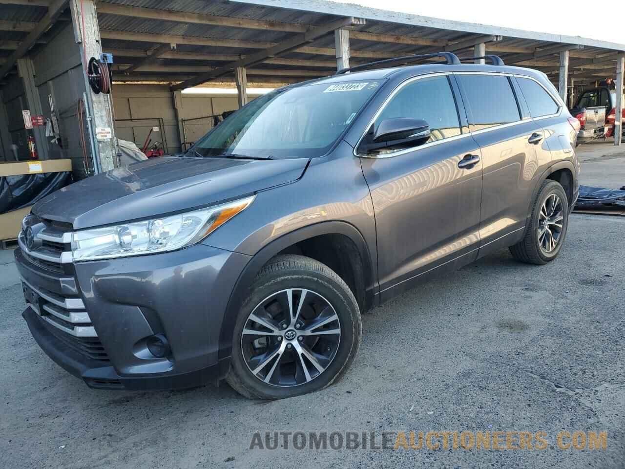 5TDZARFH1JS040088 TOYOTA HIGHLANDER 2018