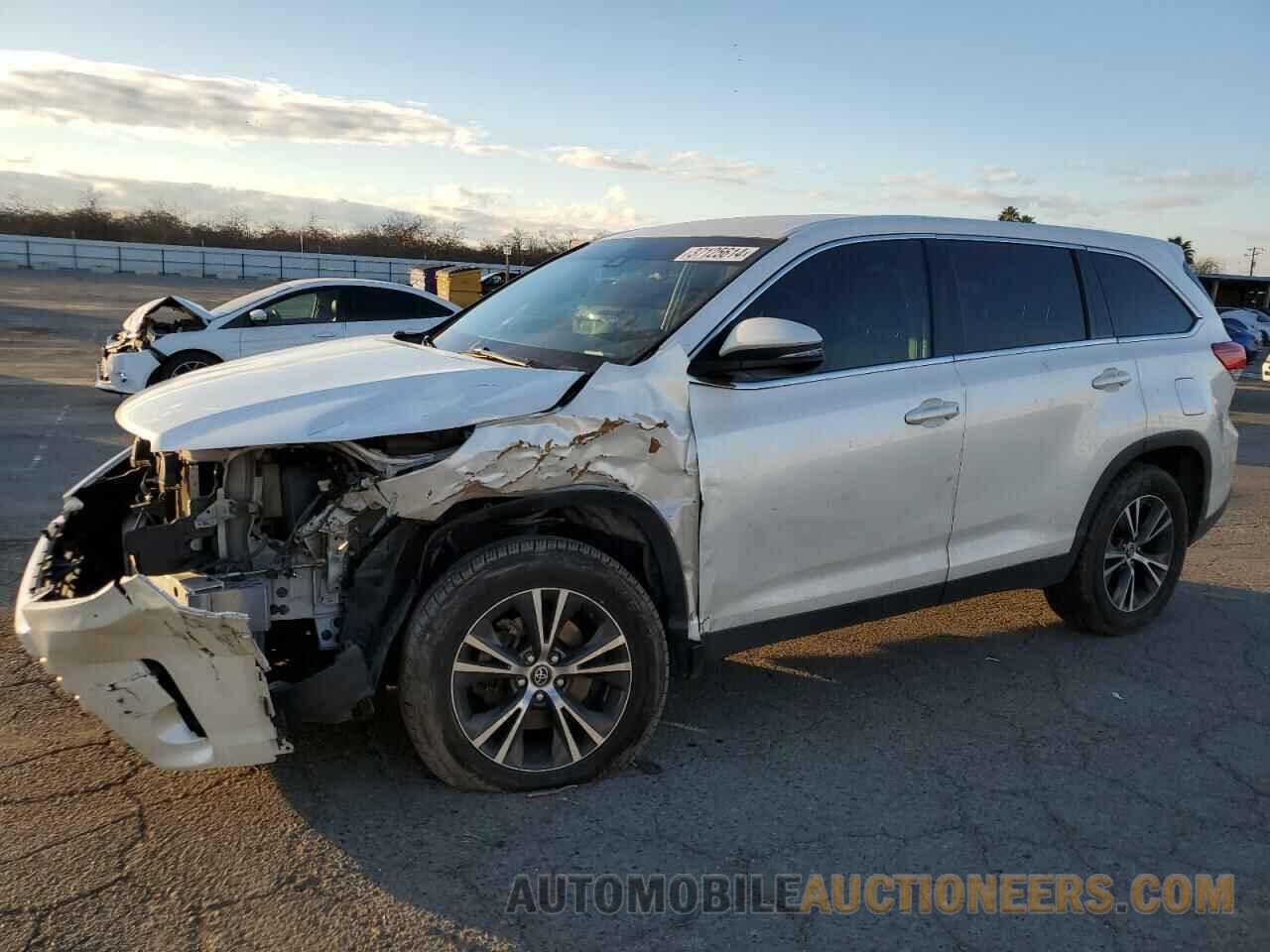 5TDZARFH1KS047804 TOYOTA HIGHLANDER 2019