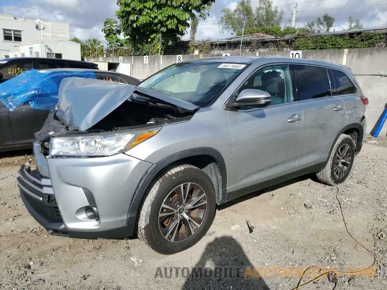 5TDZARFH1KS061556 TOYOTA HIGHLANDER 2019