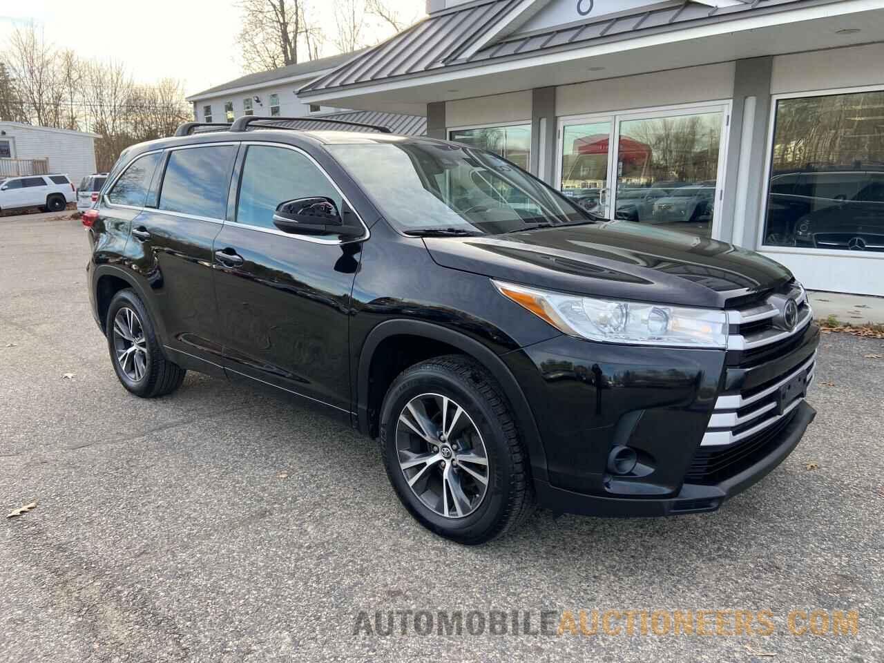 5TDZARFH2HS026064 TOYOTA HIGHLANDER 2017