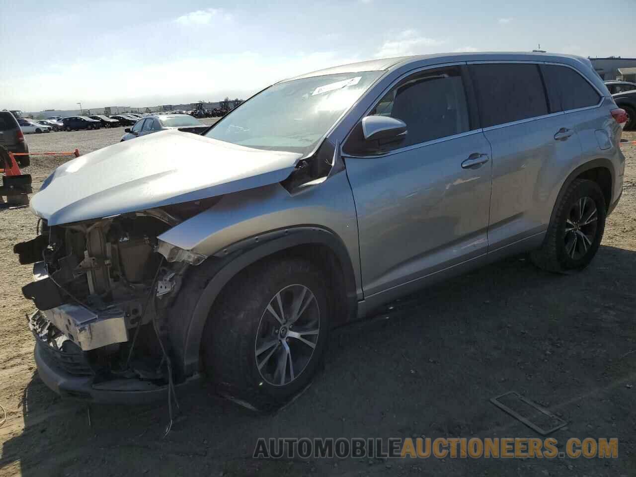 5TDZARFH2HS026498 TOYOTA HIGHLANDER 2017