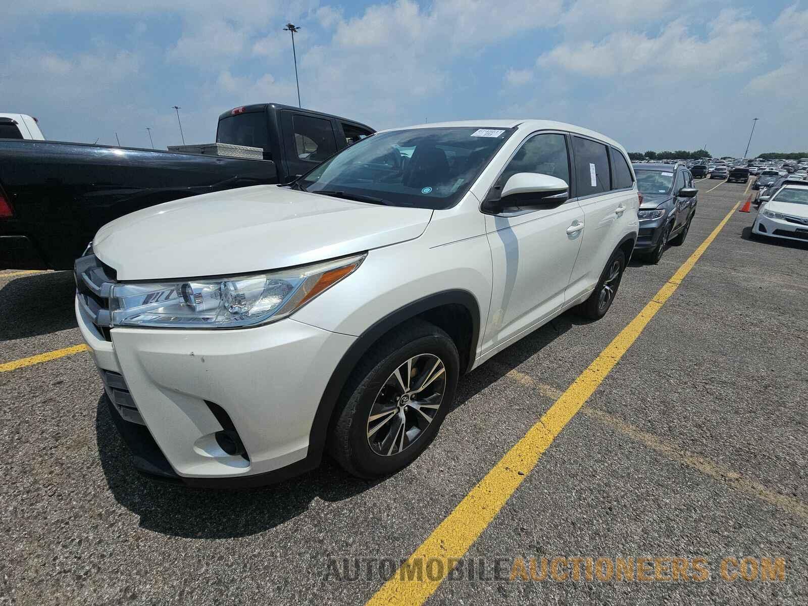 5TDZARFH2JS033604 Toyota Highlander 2018