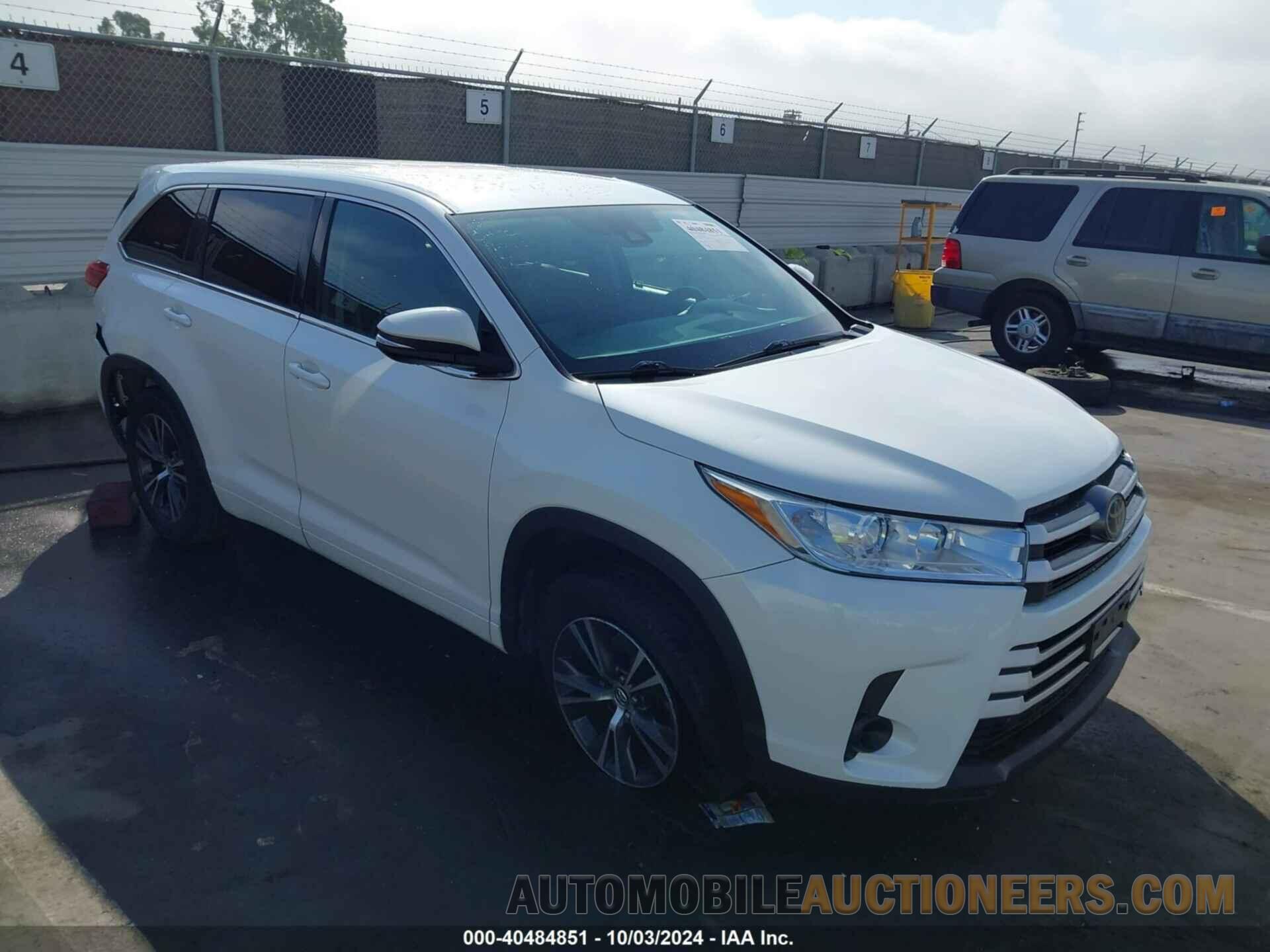 5TDZARFH2JS038432 TOYOTA HIGHLANDER 2018