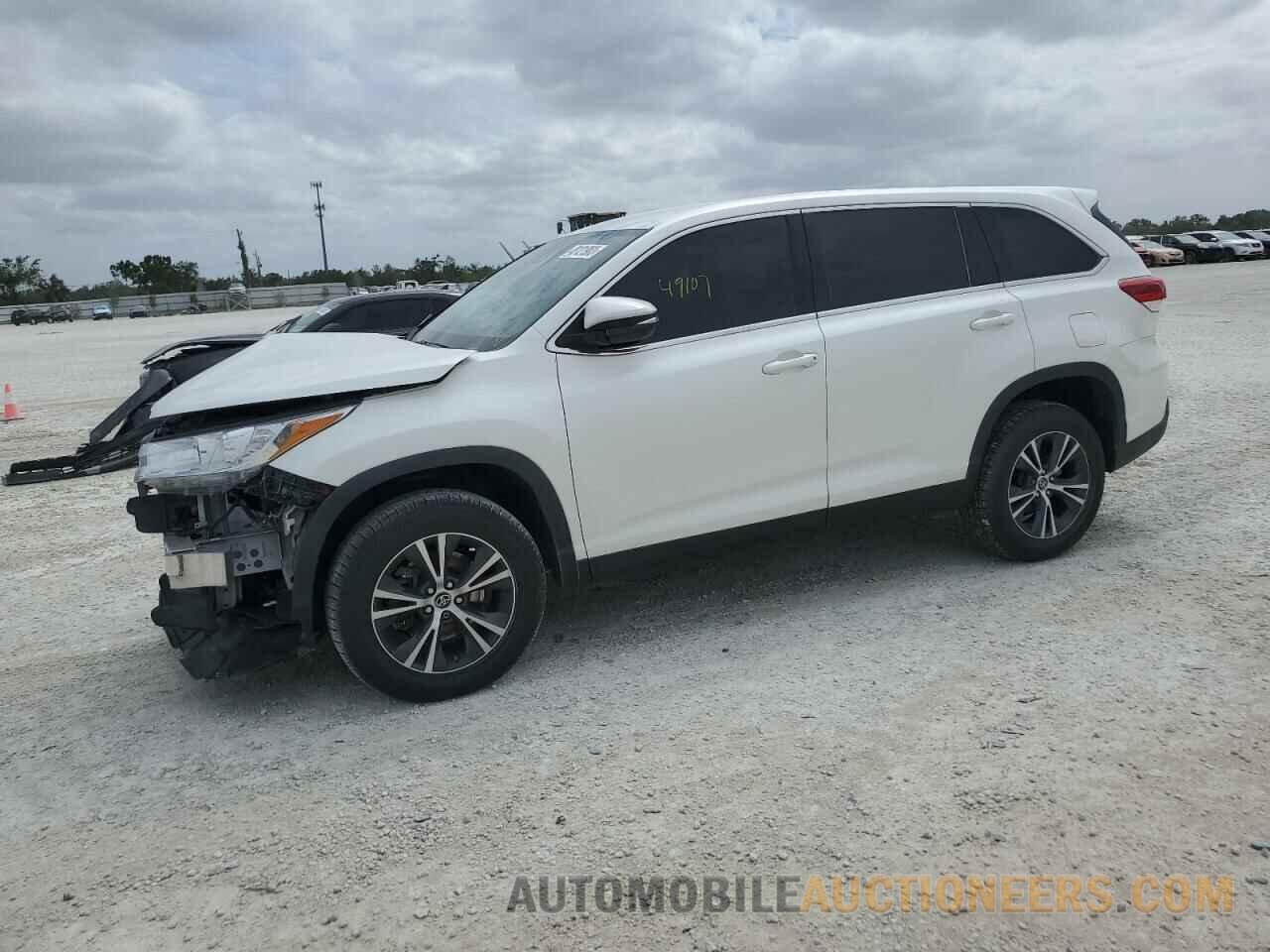 5TDZARFH2KS053675 TOYOTA HIGHLANDER 2019