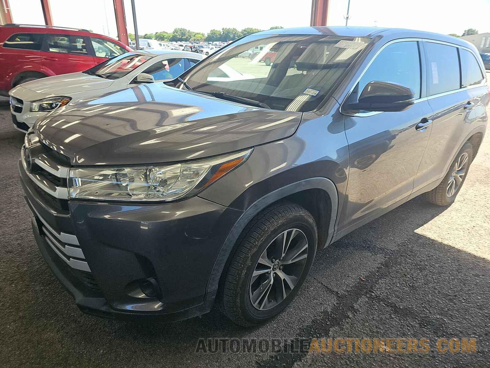 5TDZARFH2KS058312 Toyota Highlander 2019