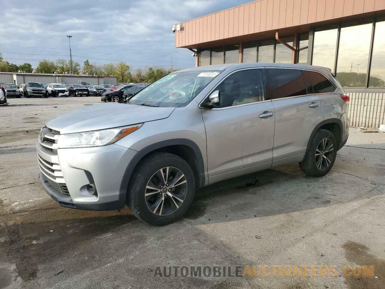 5TDZARFH3JS035314 TOYOTA HIGHLANDER 2018