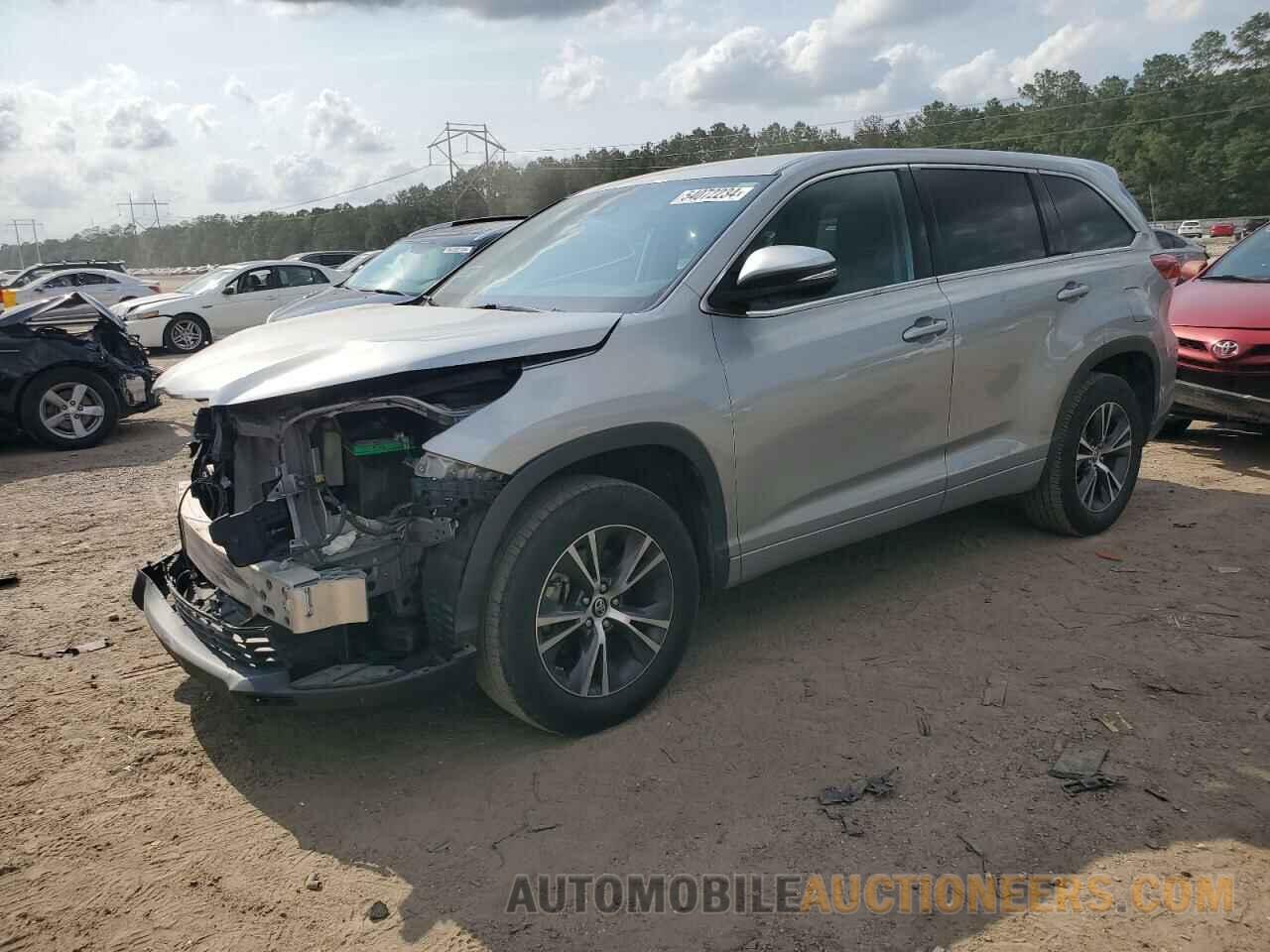 5TDZARFH3JS038956 TOYOTA HIGHLANDER 2018