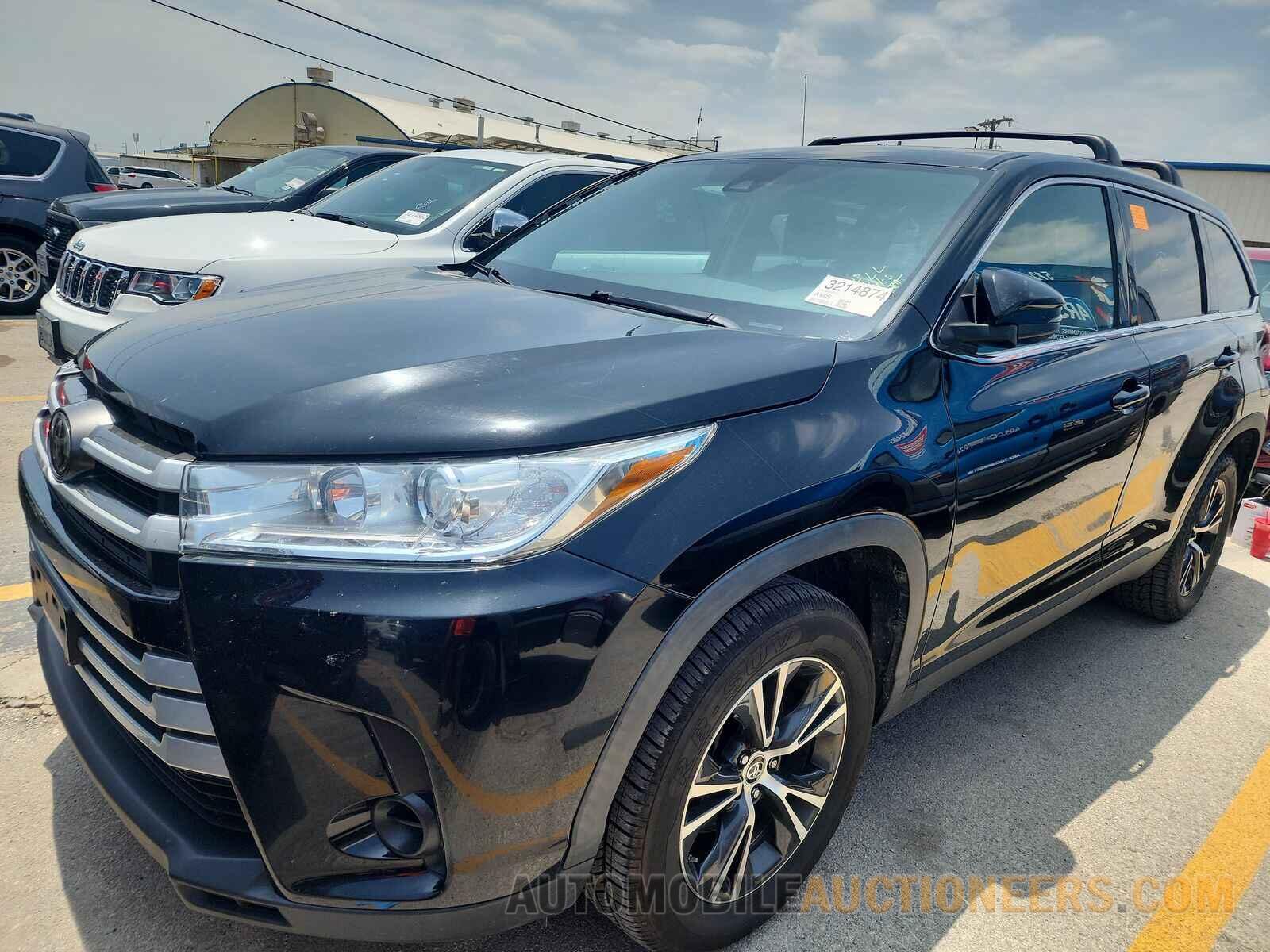 5TDZARFH3KS060621 Toyota Highlander 2019