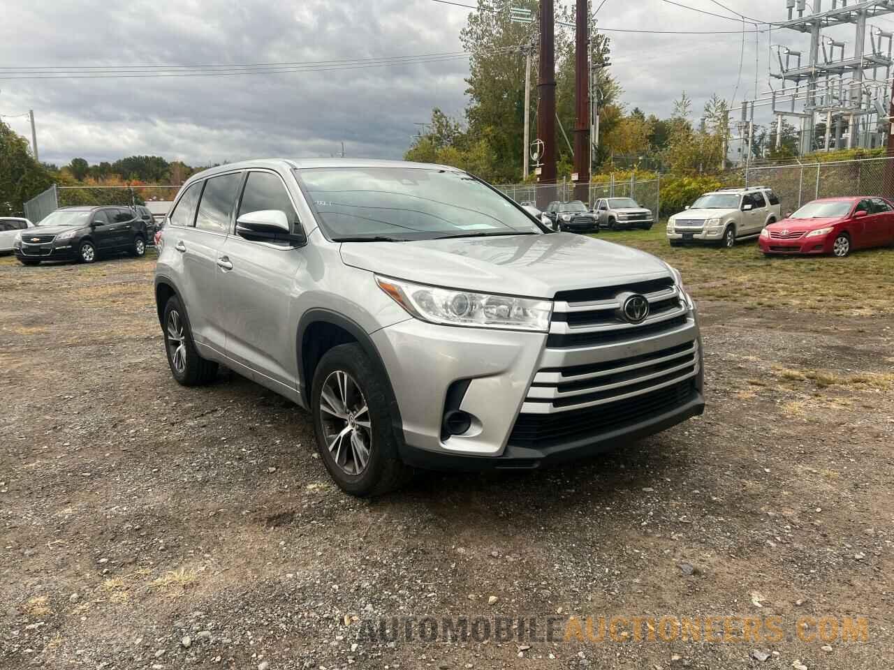 5TDZARFH4HS026227 TOYOTA HIGHLANDER 2017