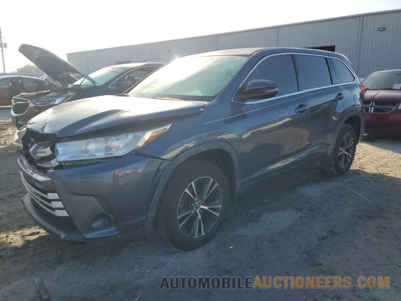 5TDZARFH4JS035550 TOYOTA HIGHLANDER 2018