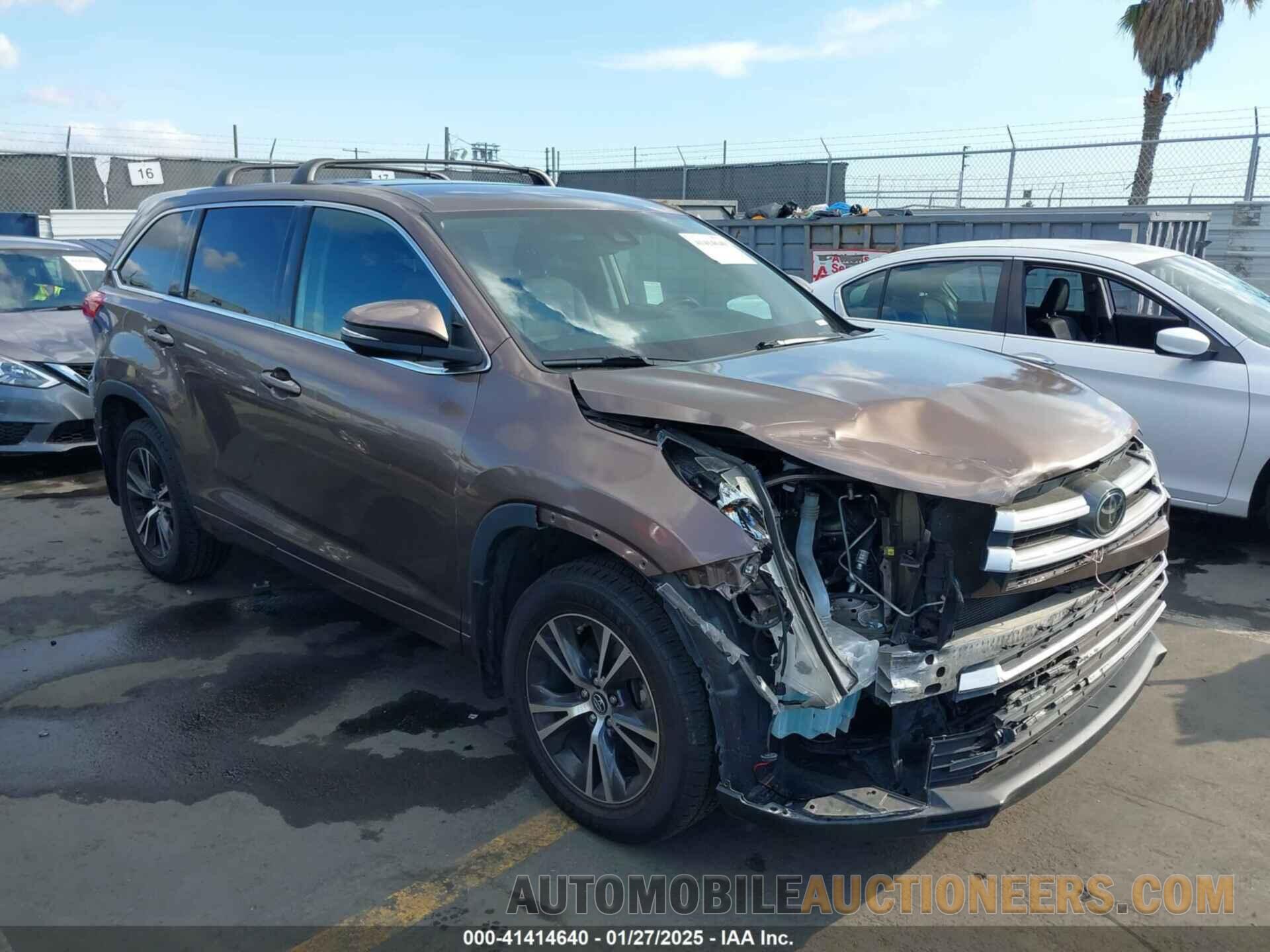 5TDZARFH4JS039159 TOYOTA HIGHLANDER 2018