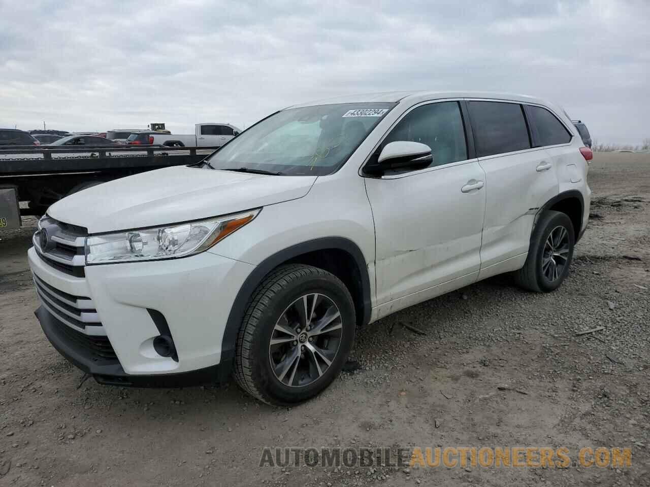 5TDZARFH5JS038232 TOYOTA HIGHLANDER 2018