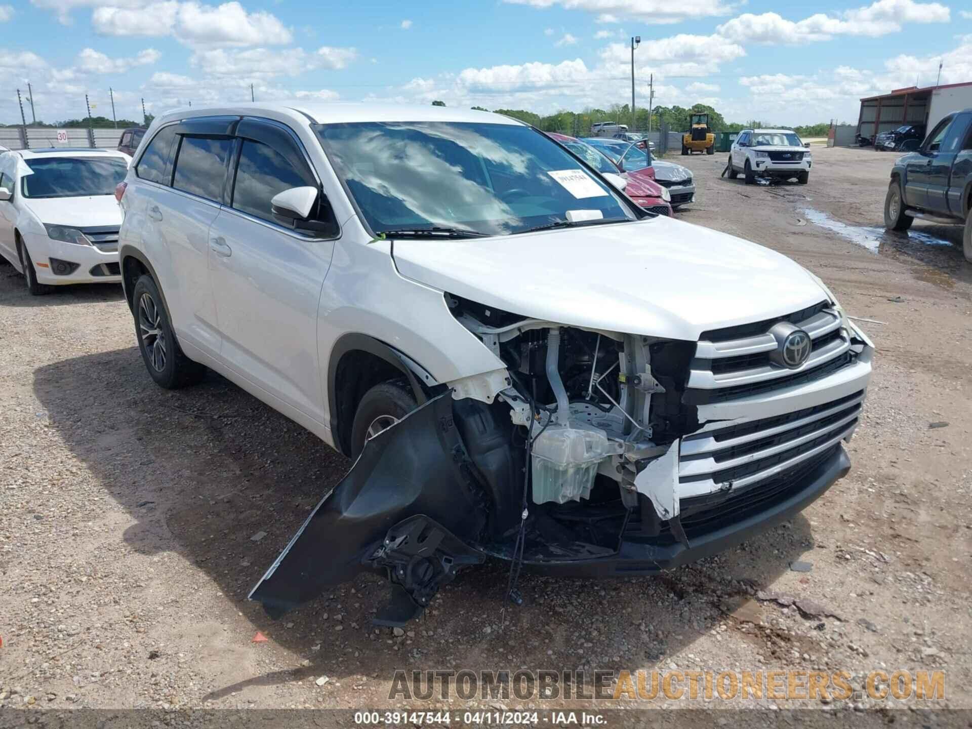 5TDZARFH6JS040572 TOYOTA HIGHLANDER 2018