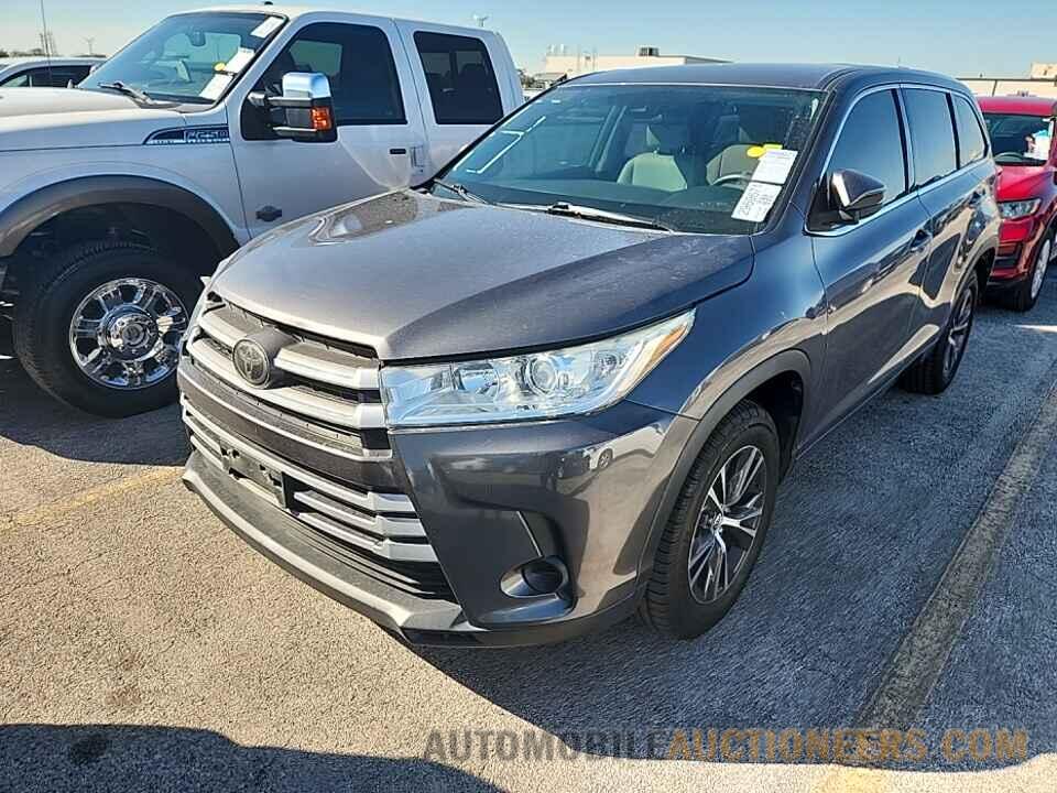 5TDZARFH7JS034571 Toyota Highlander 2018