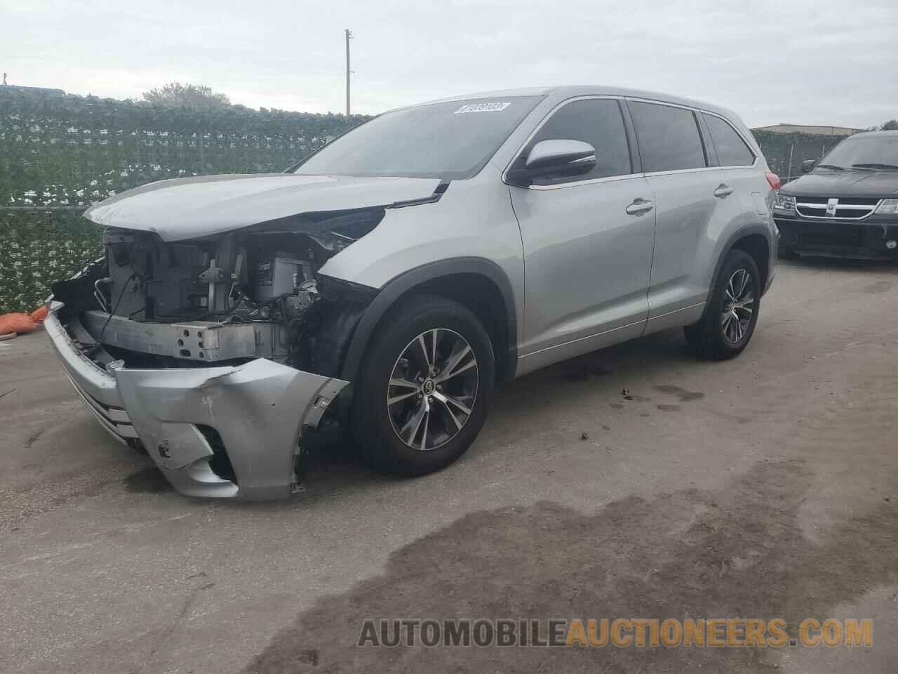 5TDZARFH7JS039060 TOYOTA HIGHLANDER 2018