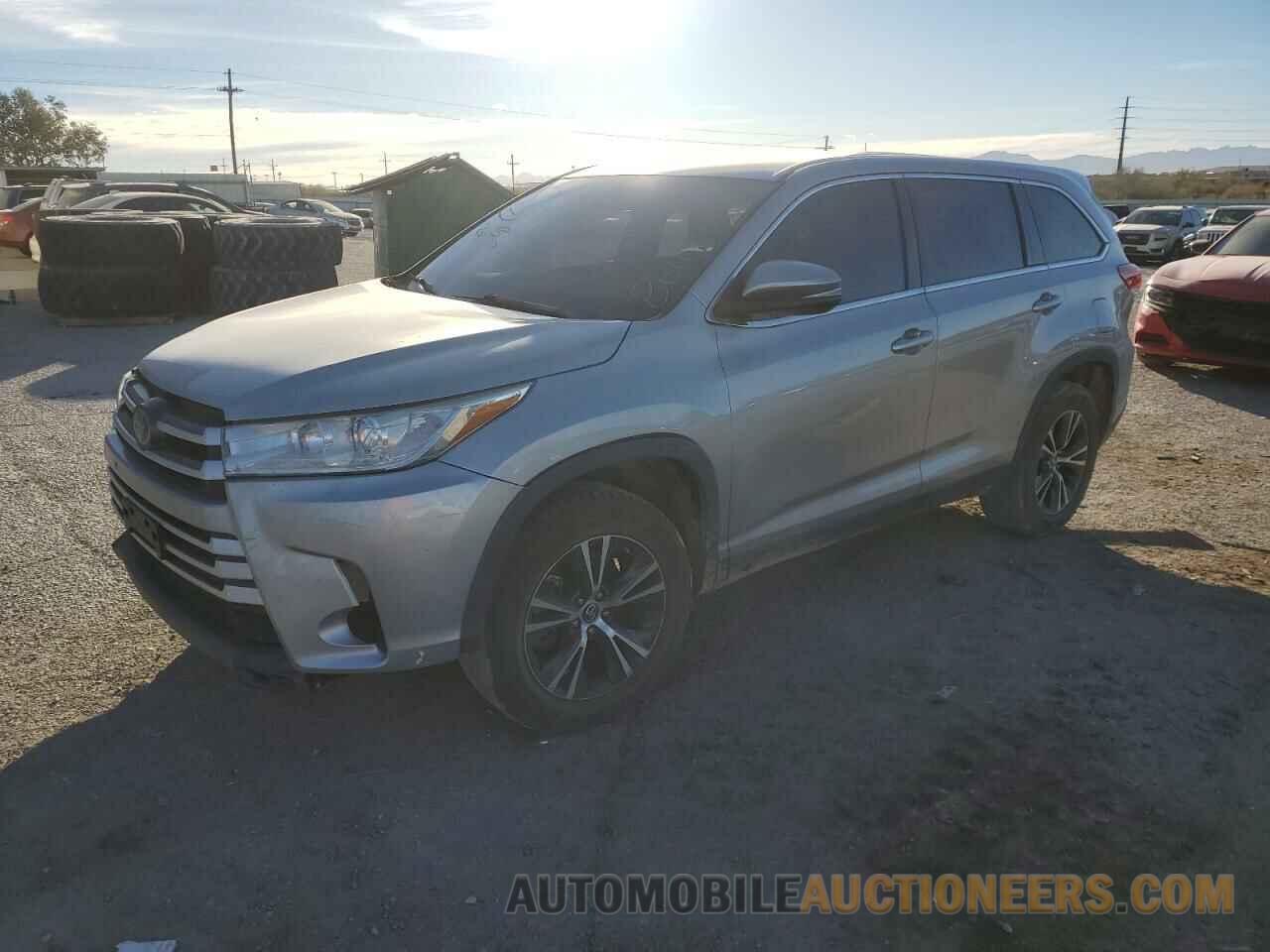 5TDZARFH7KS045121 TOYOTA HIGHLANDER 2019