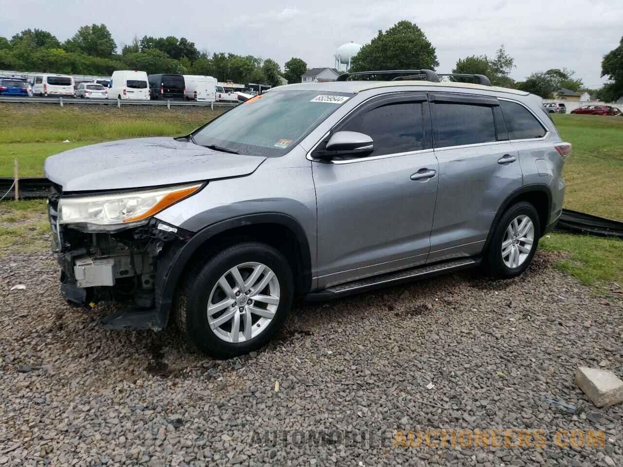 5TDZARFH8FS009332 TOYOTA HIGHLANDER 2015