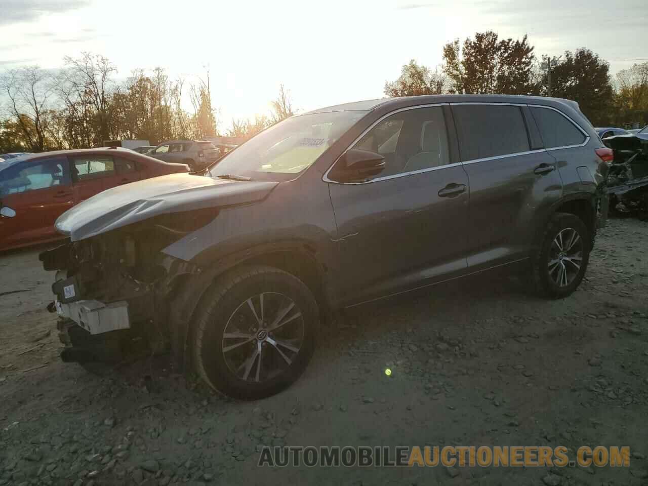 5TDZARFH8HS032466 TOYOTA HIGHLANDER 2017