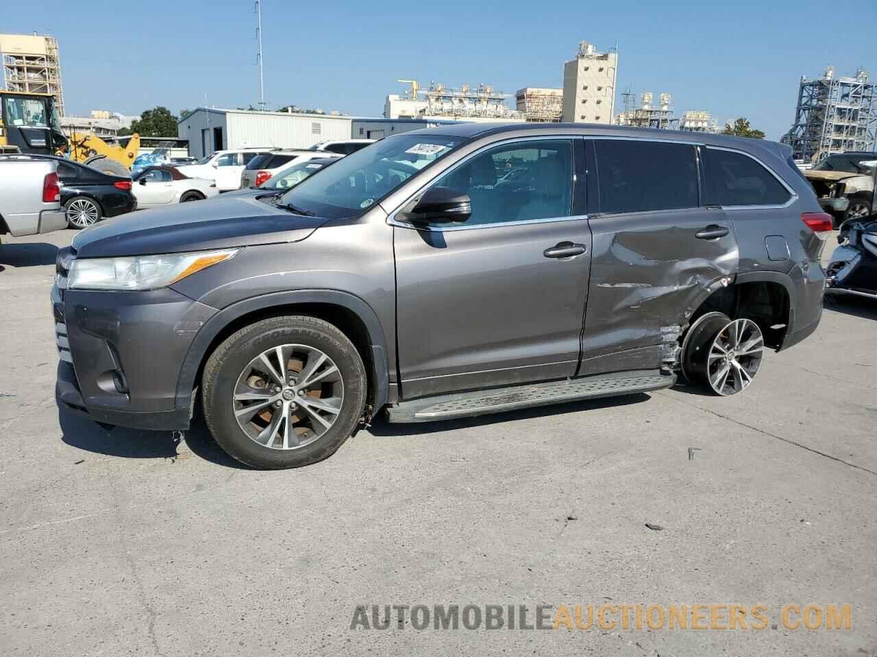 5TDZARFH8JS040377 TOYOTA HIGHLANDER 2018