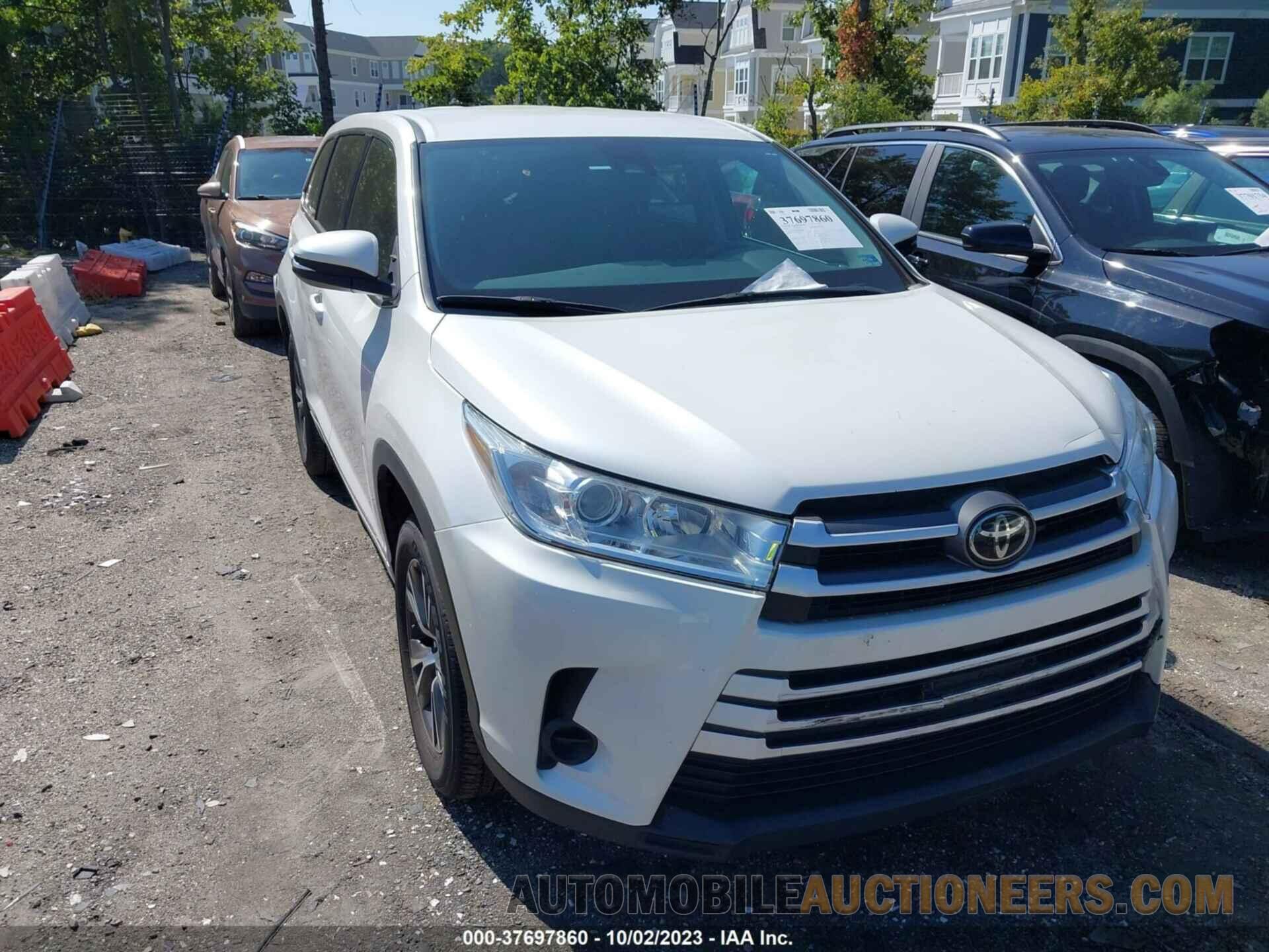 5TDZARFH8JS041299 TOYOTA HIGHLANDER 2018