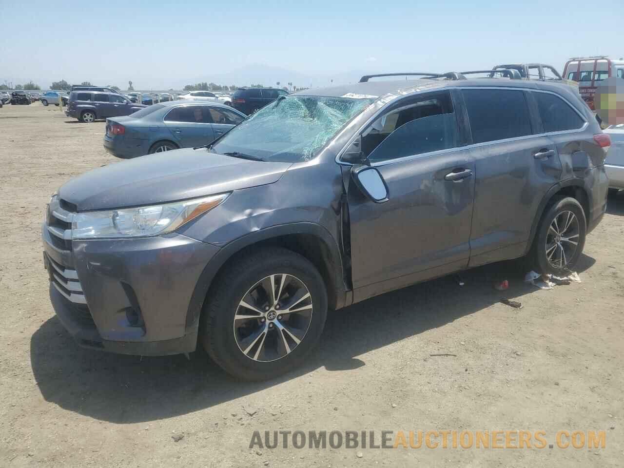 5TDZARFH9JS037911 TOYOTA HIGHLANDER 2018