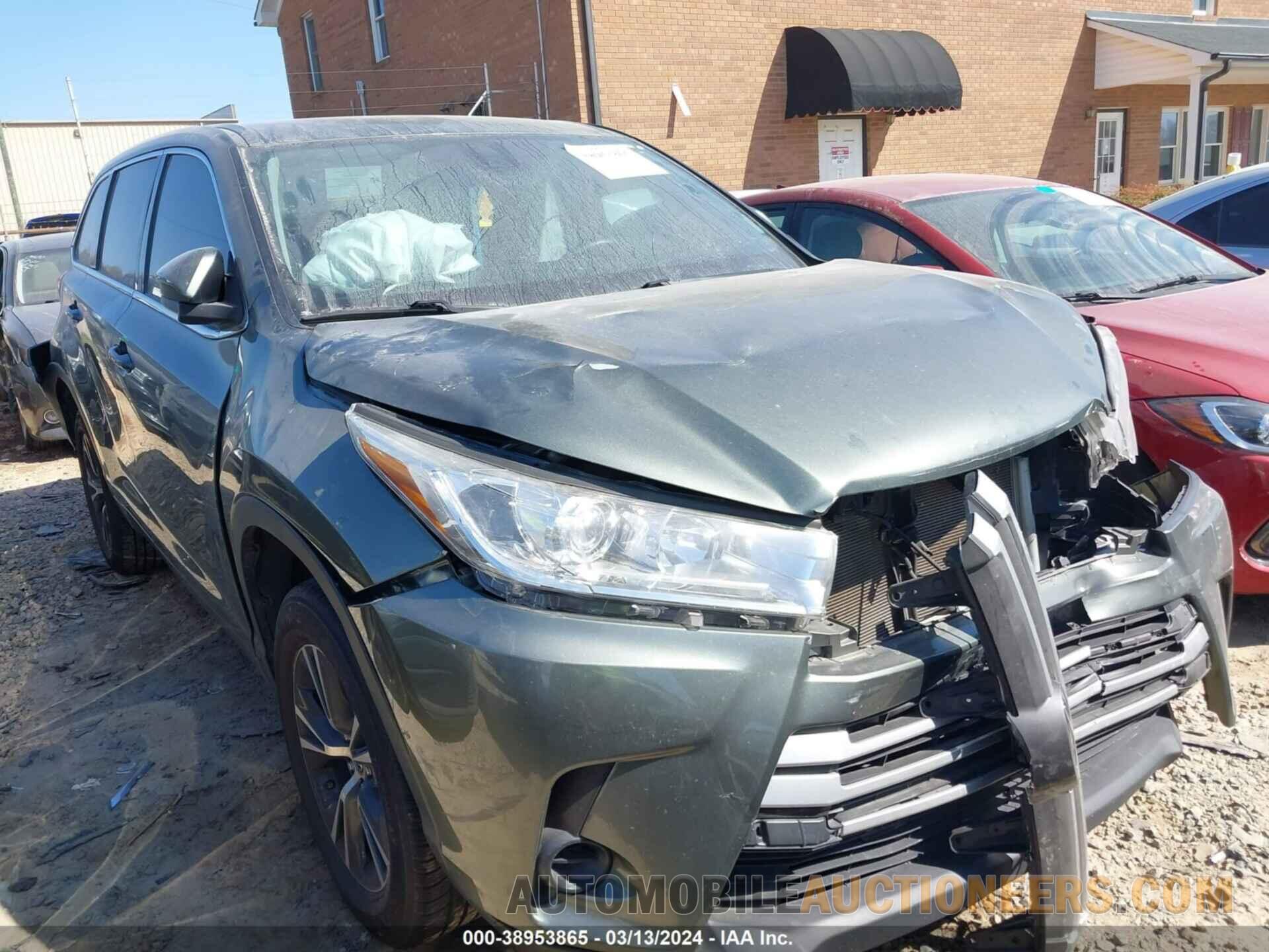 5TDZARFH9JS038055 TOYOTA HIGHLANDER 2018