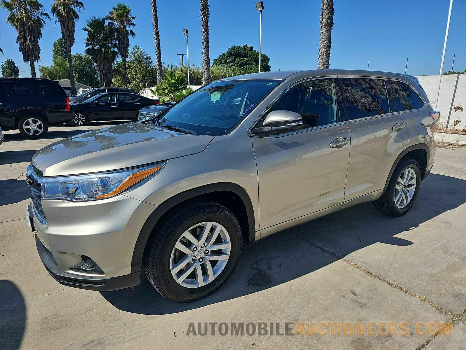 5TDZARFHXFS009140 Toyota Highlander 2015