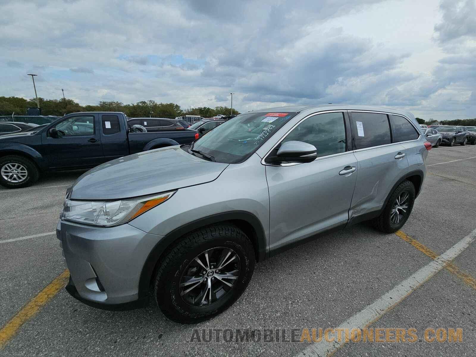 5TDZARFHXKS055741 Toyota Highlander 2019