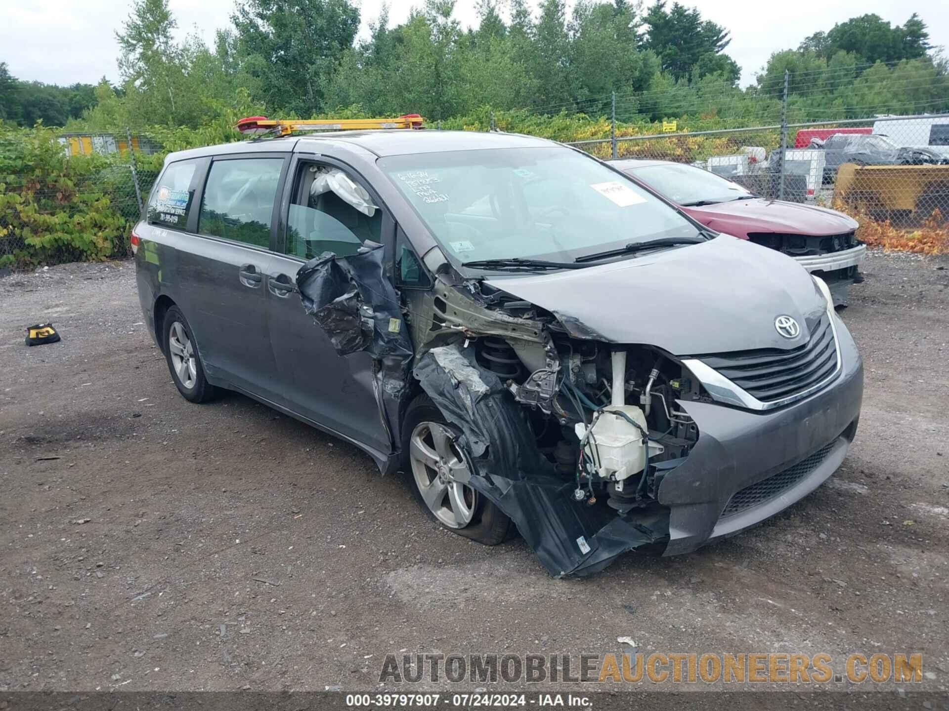 5TDZK3DC9BS006967 TOYOTA SIENNA 2011