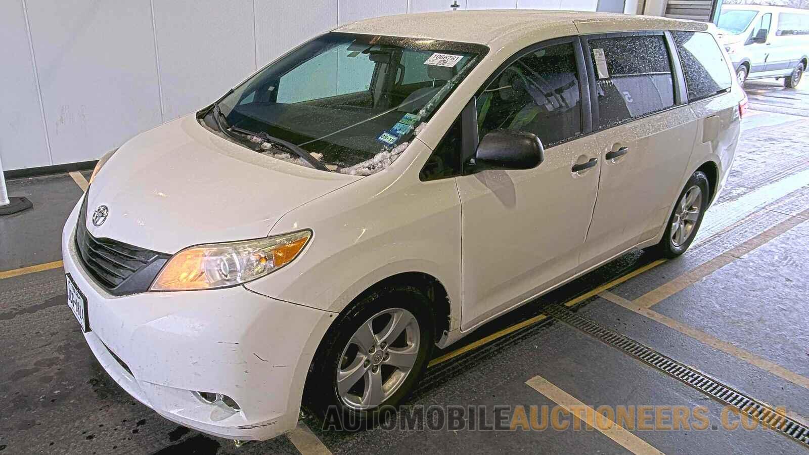 5TDZK3DCXGS742890 Toyota Sienna 2016