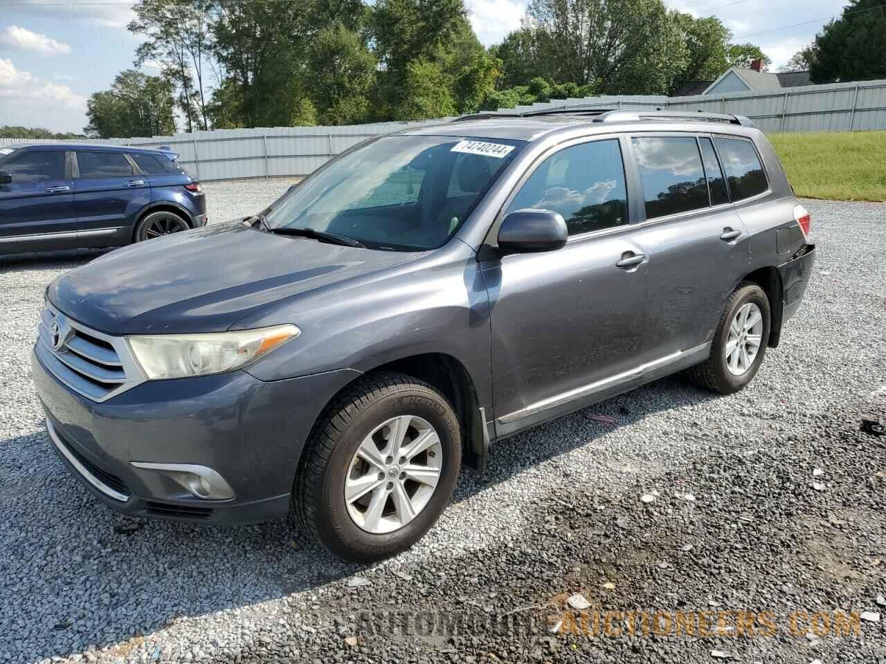 5TDZK3EH2DS096086 TOYOTA HIGHLANDER 2013