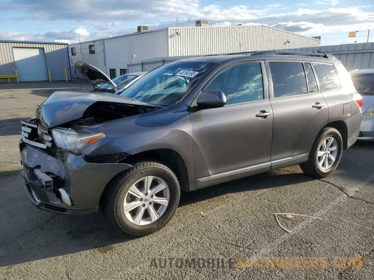 5TDZK3EH2DS110262 TOYOTA HIGHLANDER 2013