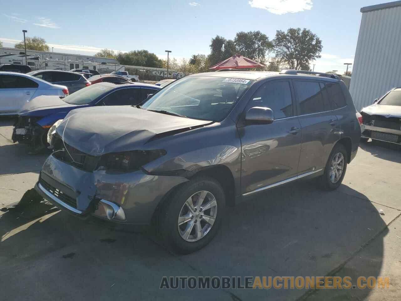 5TDZK3EH8BS025049 TOYOTA HIGHLANDER 2011