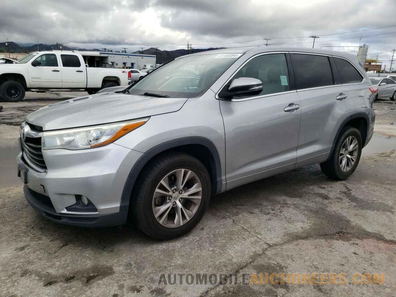 5TDZKRFH1FS059048 TOYOTA HIGHLANDER 2015