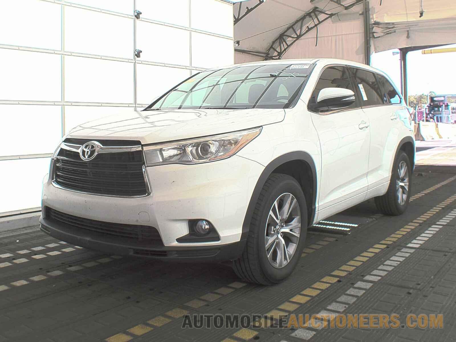 5TDZKRFH1FS088856 Toyota Highlander 2015