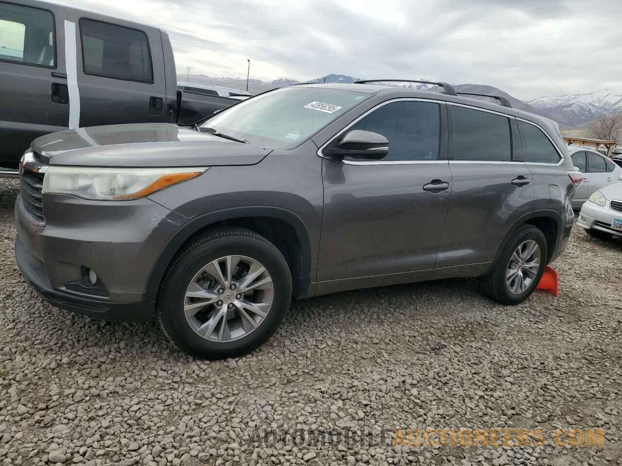 5TDZKRFH3FS047774 TOYOTA HIGHLANDER 2015