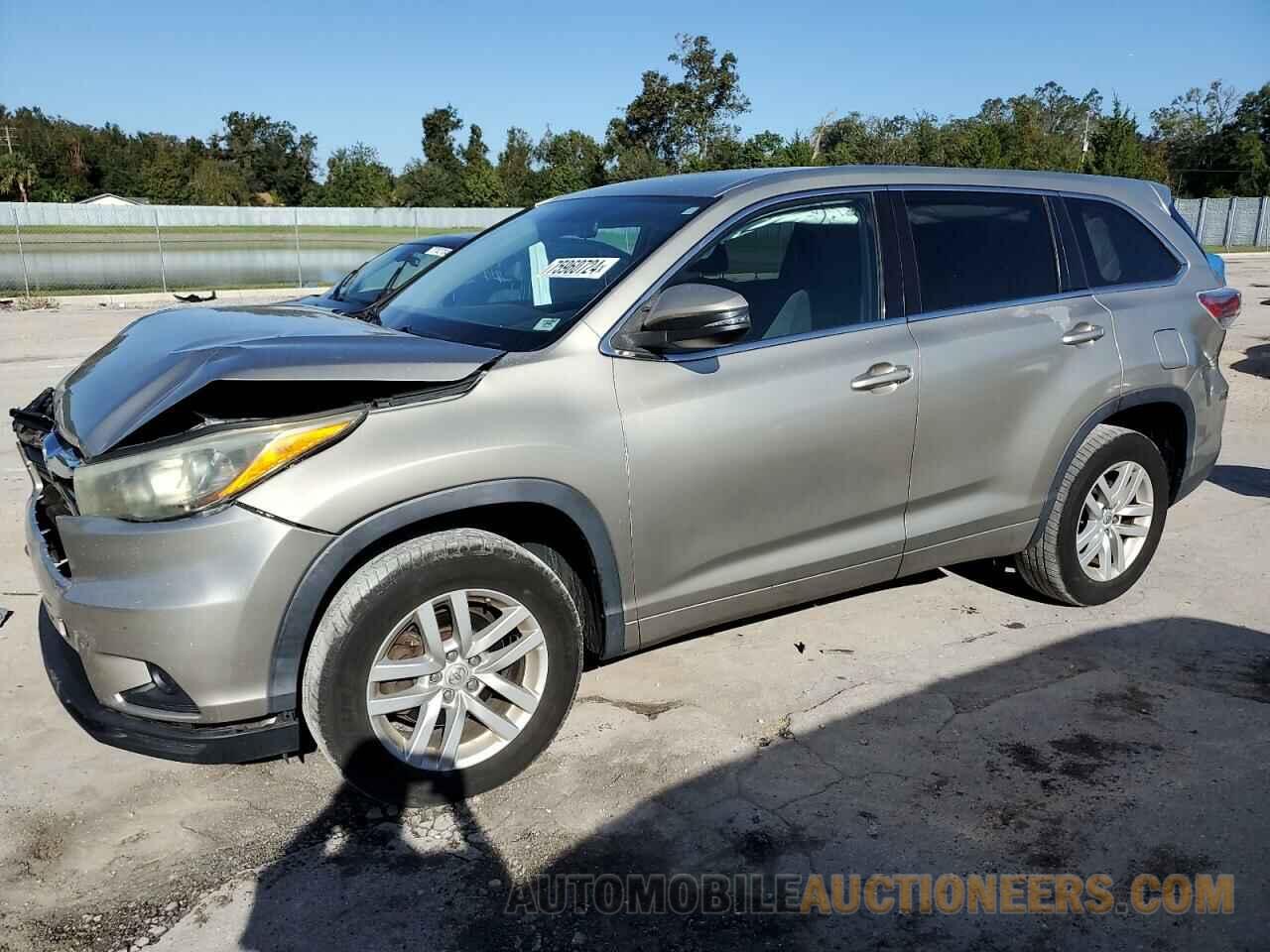 5TDZKRFH6FS067078 TOYOTA HIGHLANDER 2015