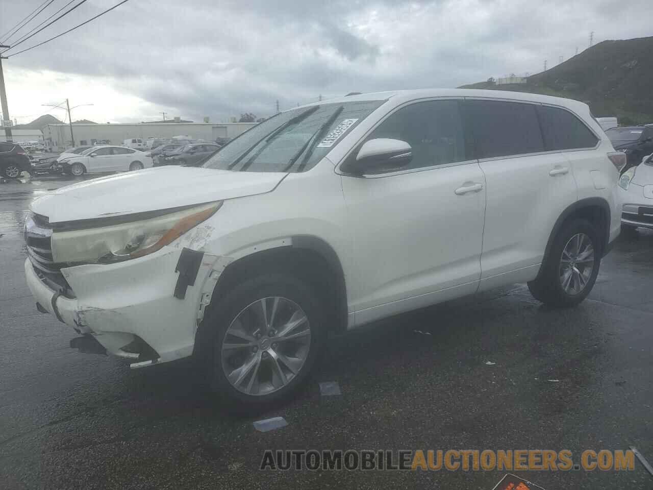 5TDZKRFH6FS103853 TOYOTA HIGHLANDER 2015