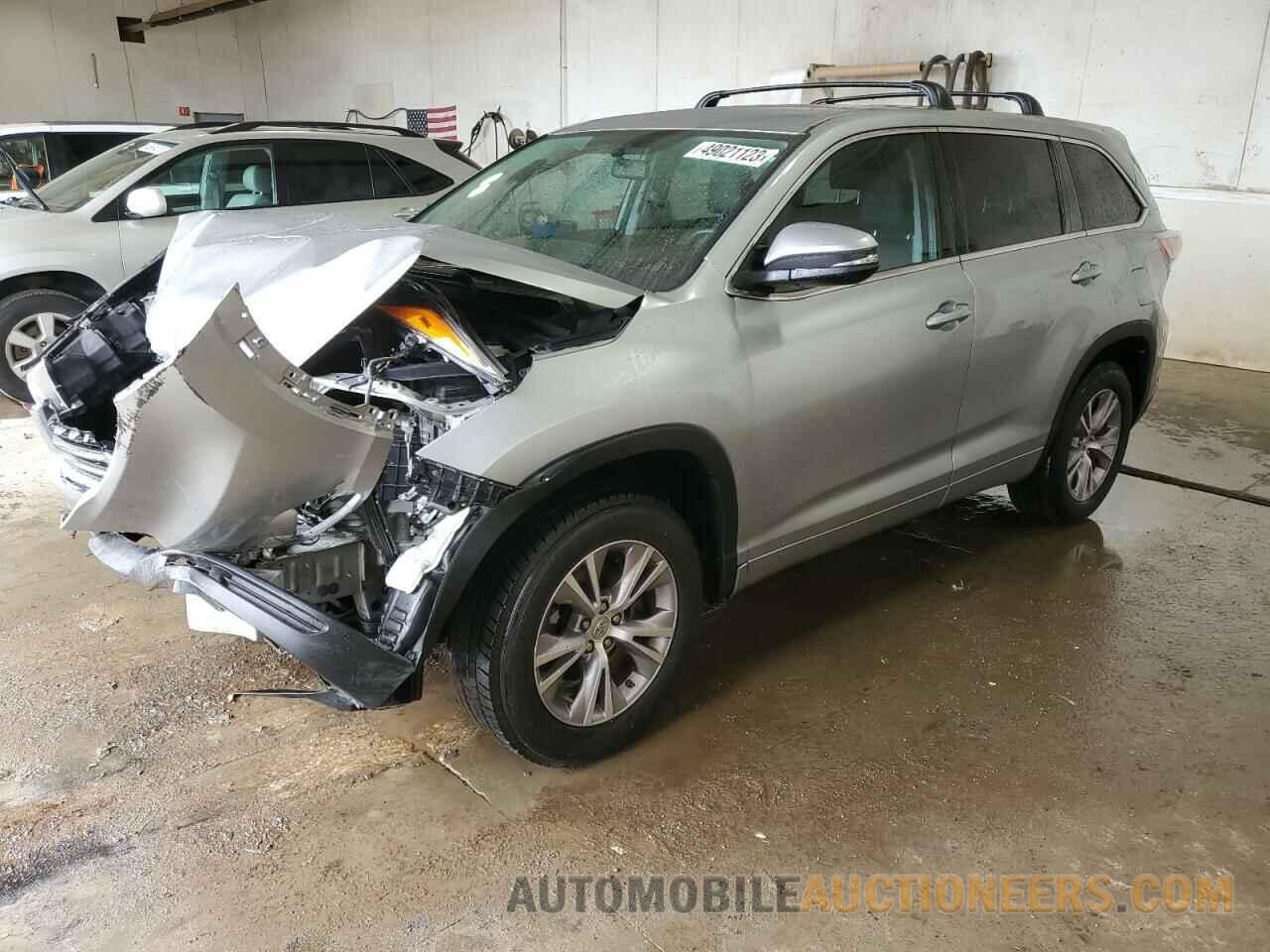 5TDZKRFHXFS080805 TOYOTA HIGHLANDER 2015