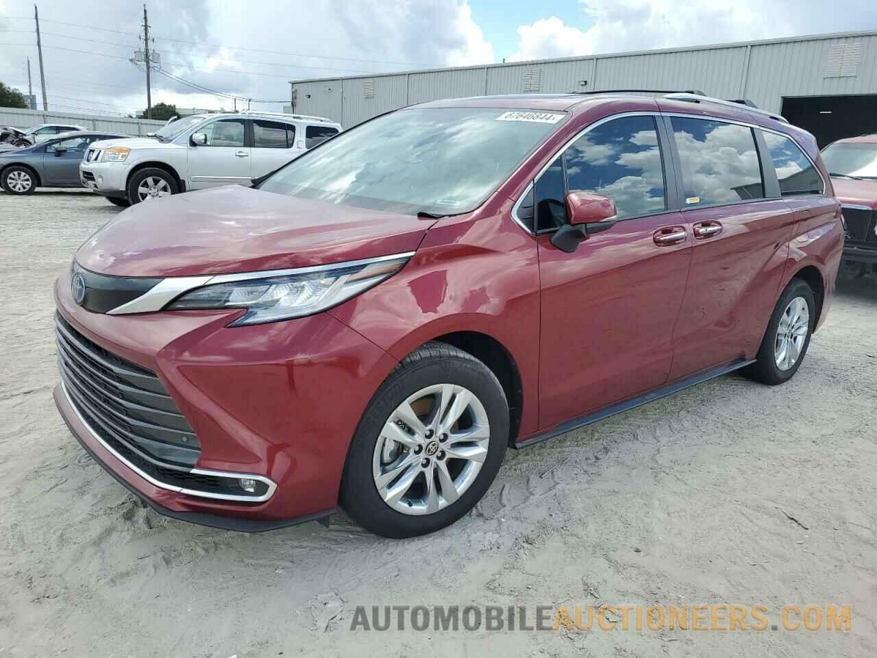 5TDZRKEC0PS175724 TOYOTA SIENNA 2023