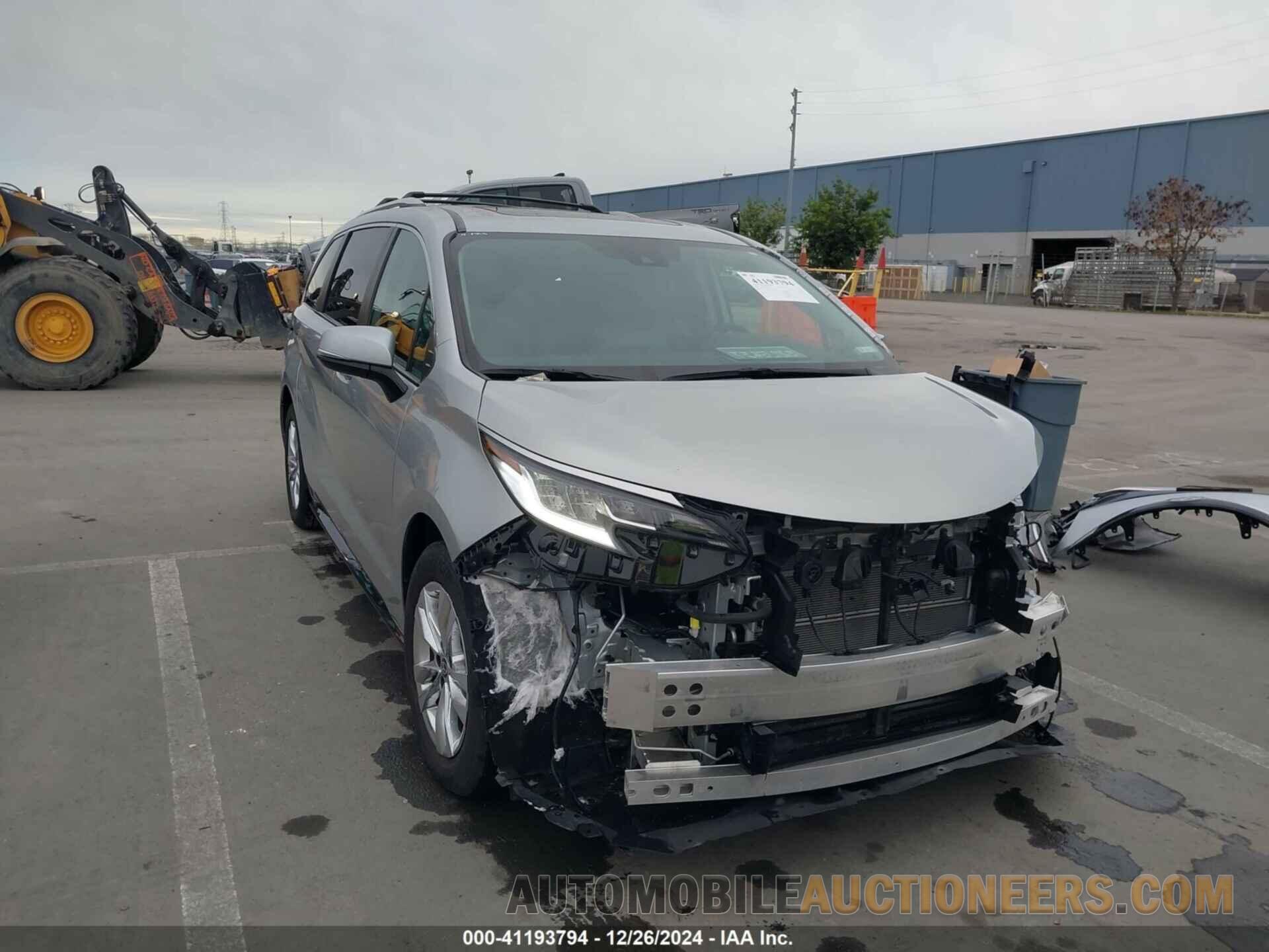 5TDZRKEC3NS095556 TOYOTA SIENNA 2022