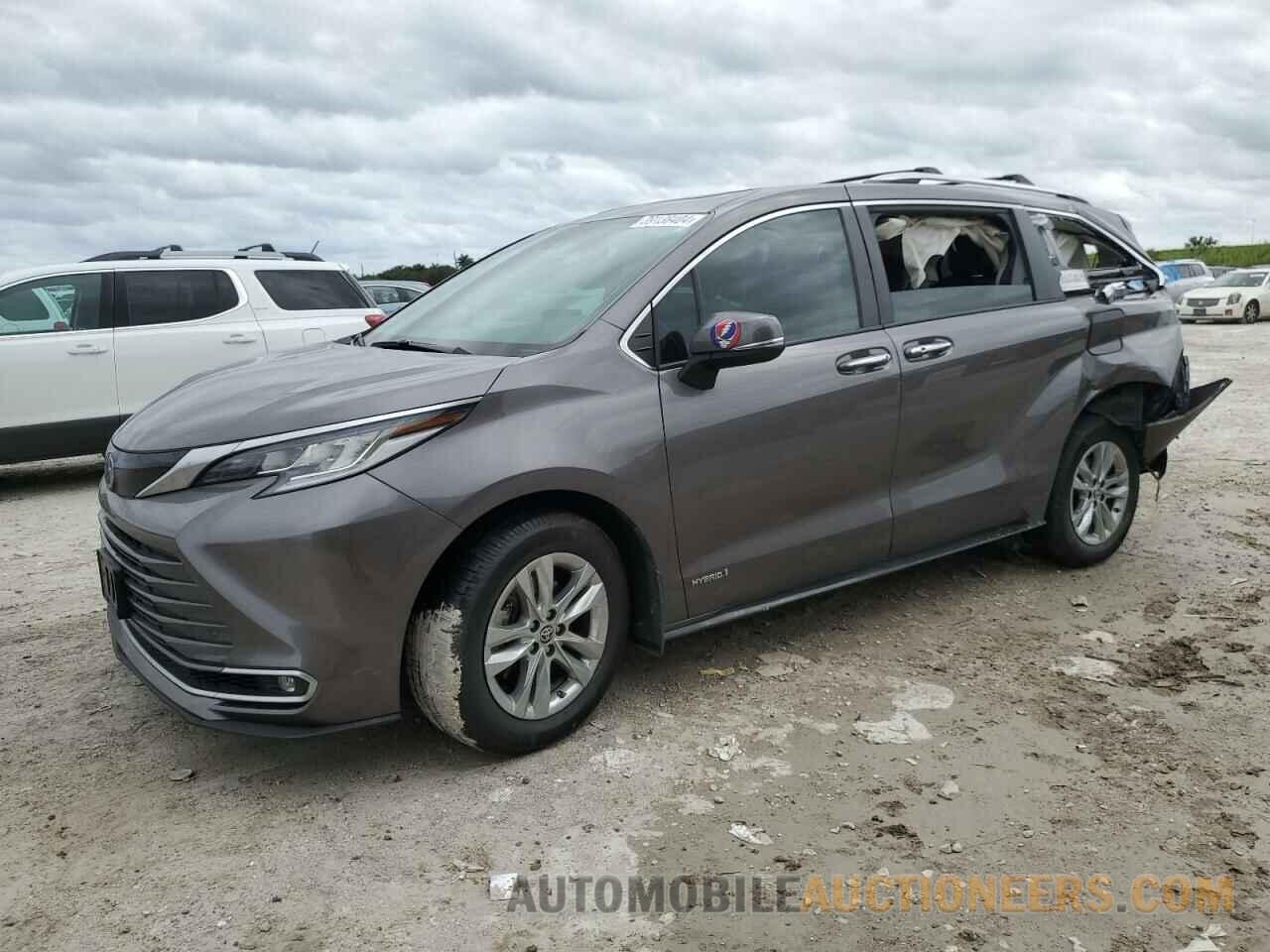 5TDZRKEC8MS008703 TOYOTA SIENNA 2021