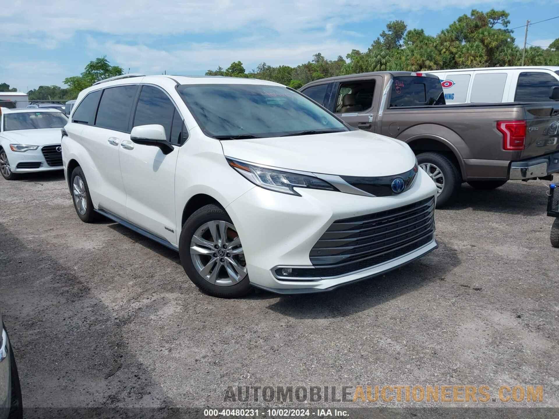 5TDZRKEC8MS043631 TOYOTA SIENNA 2021