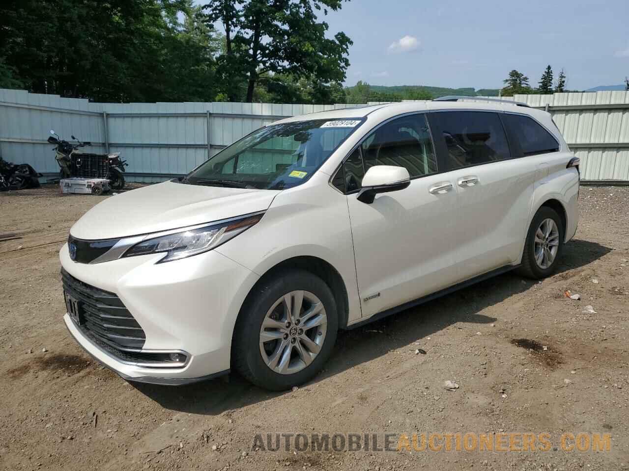 5TDZSKFC1MS002826 TOYOTA SIENNA 2021