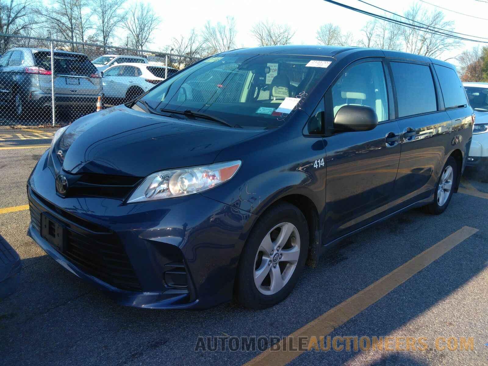 5TDZZ3DC1KS018638 Toyota Sienna 2019